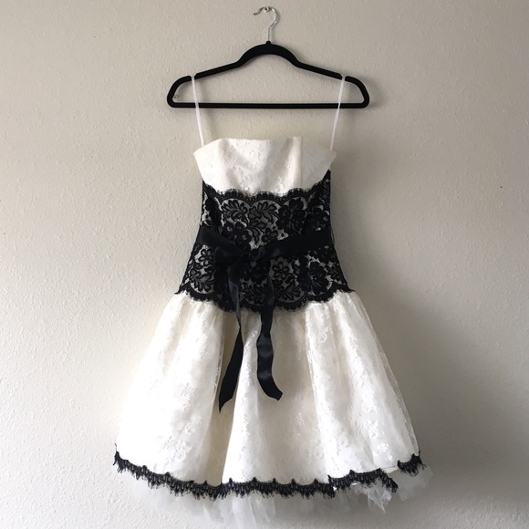 🖤NWT Jessica McClintock Lace Dress🖤 - Picture 1 of 10